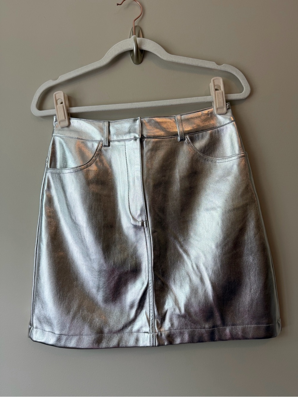 Etam Silver Metallic Leather Mini Skirt 5-Pocket | Size S | Waist 14”